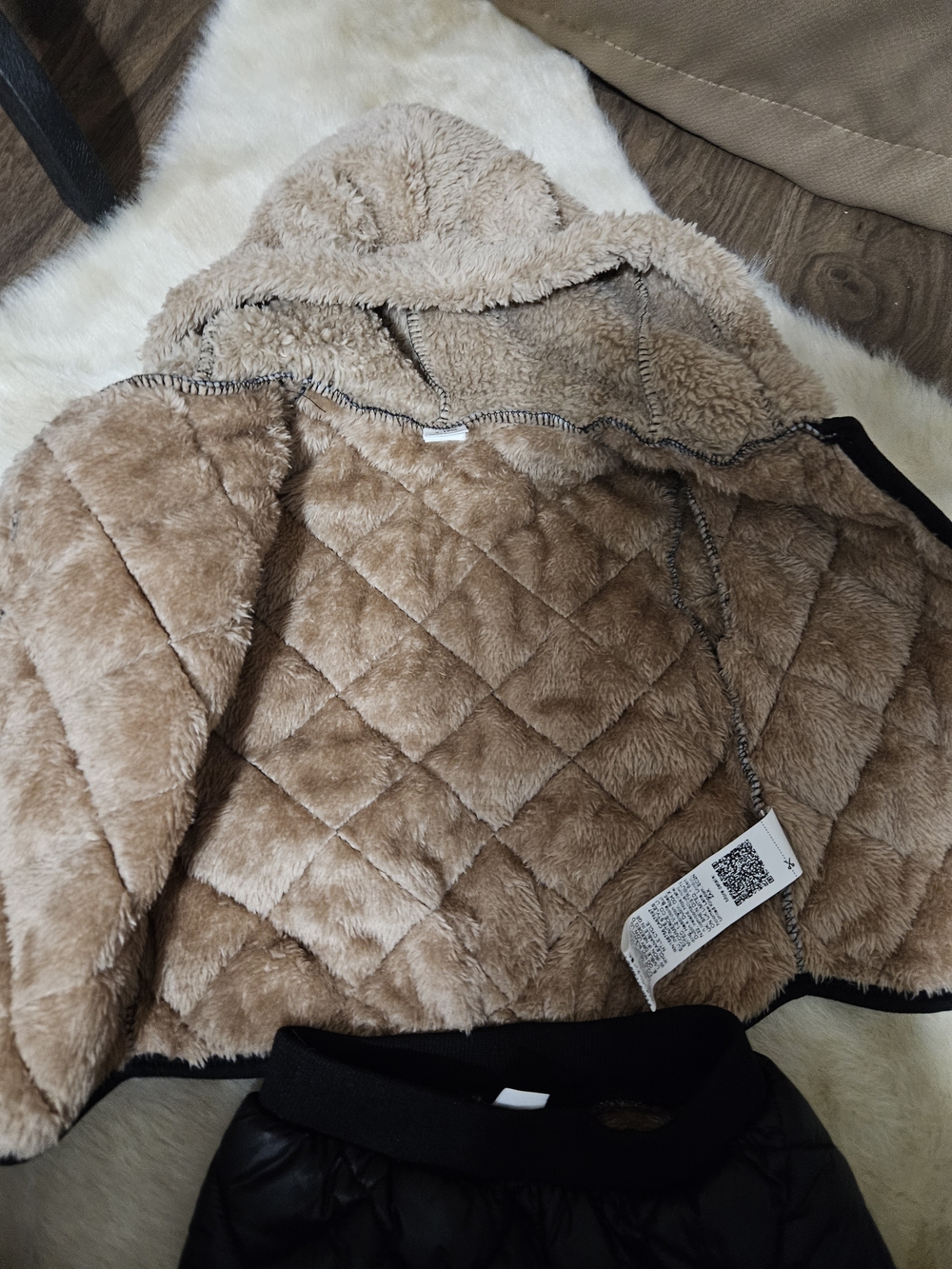 SHEIN Quilted Faux-Sherpa Hooded Puffer Jacket in Camel